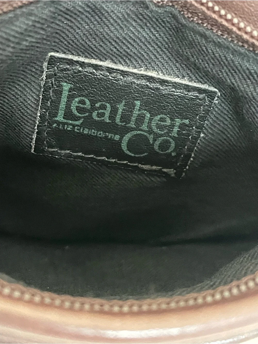 Vintage Liz Claiborne x Leather Company Leather Crossbody Bucket Bag